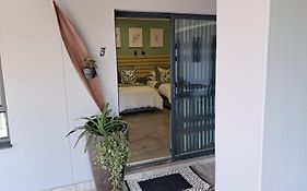 8 On Eagle Bed & Breakfast Room 3